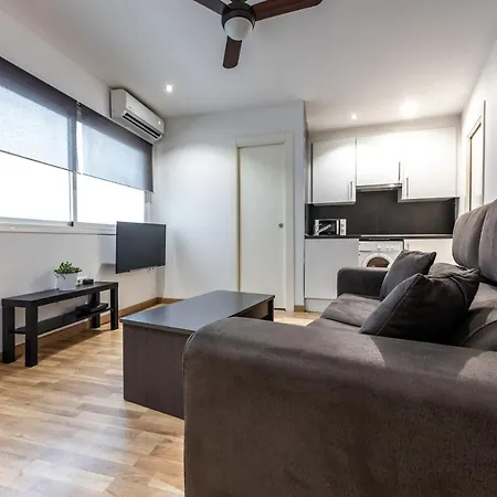 Minimalistic In The Heart Of Apartment