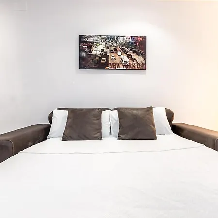 Apartment Minimalistic In The Heart Of *